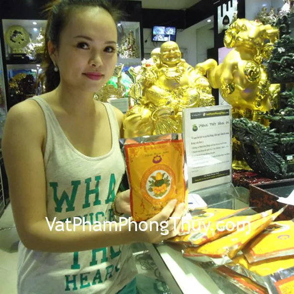 Chị Khánh Phương - khách hàng mua bột tẩy uế