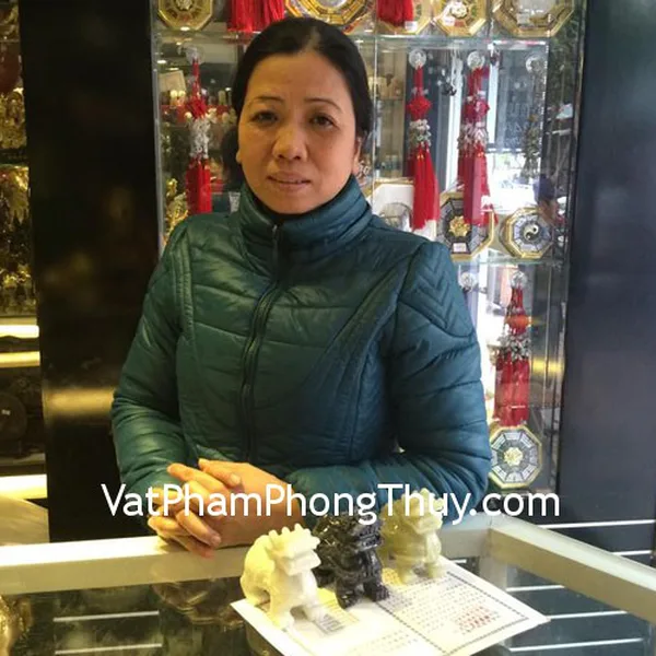 Cô Yến- khách hàng mua tỳ hưu Bắc Kinh xanh, đen, trắng chuẩn