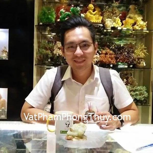 Anh Trí - Khách hàng mua Thiềm thừ Cẩm thạch Tây Tạng chuẩn CTT-S, tiền hoa mai liền CC1139