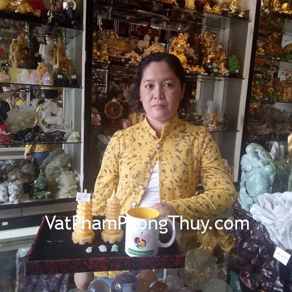 Chị Anh Thư - khách hàng mua tháp văn xương hoàng long 7 tầng + 9 tầng, ve ngọc myanmar vân xanh nhạt S6325, ve ngọc myanmar xanh đậm S6497 và hồ lô ngọc S6500