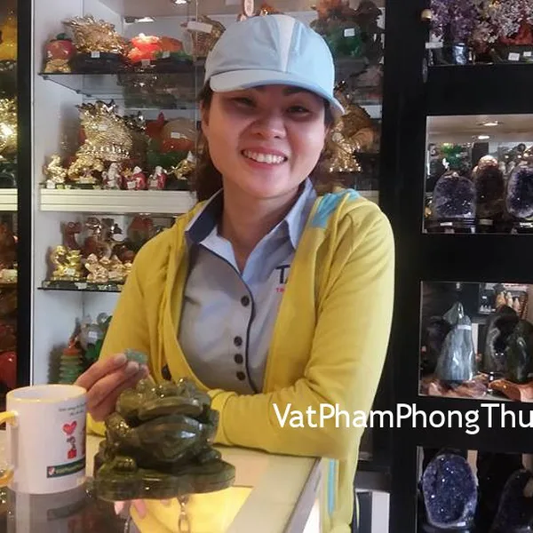 Chị Dung - khách hàng mua thiềm thừ lam ngọc trung GM023, mặt tỳ hưu ngọc đông linh S932