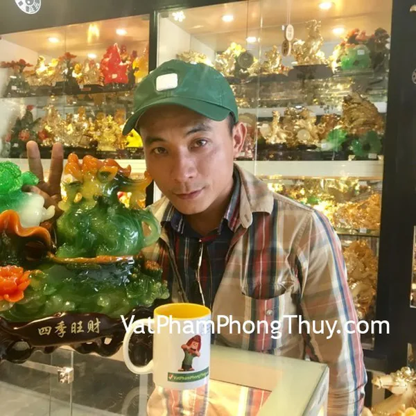 Anh Mỹ - khách hàng mua tỳ hưu xanh trên bao tiền lớn có bắp cải K123M