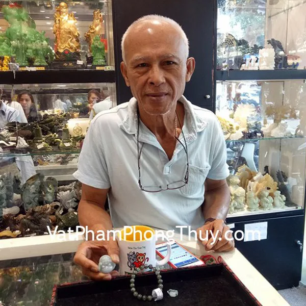 Chú Bửu - khách hàng mua mặt phật di lạc ngọc phỉ thúy S6319, S6627 và chuỗi thạch anh tóc xanh S6650-S3-4977
