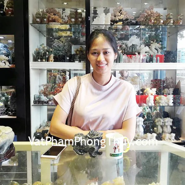 Chị Phương - khách hàng mua Tỳ hưu Bắc Kinh đen BKD-M