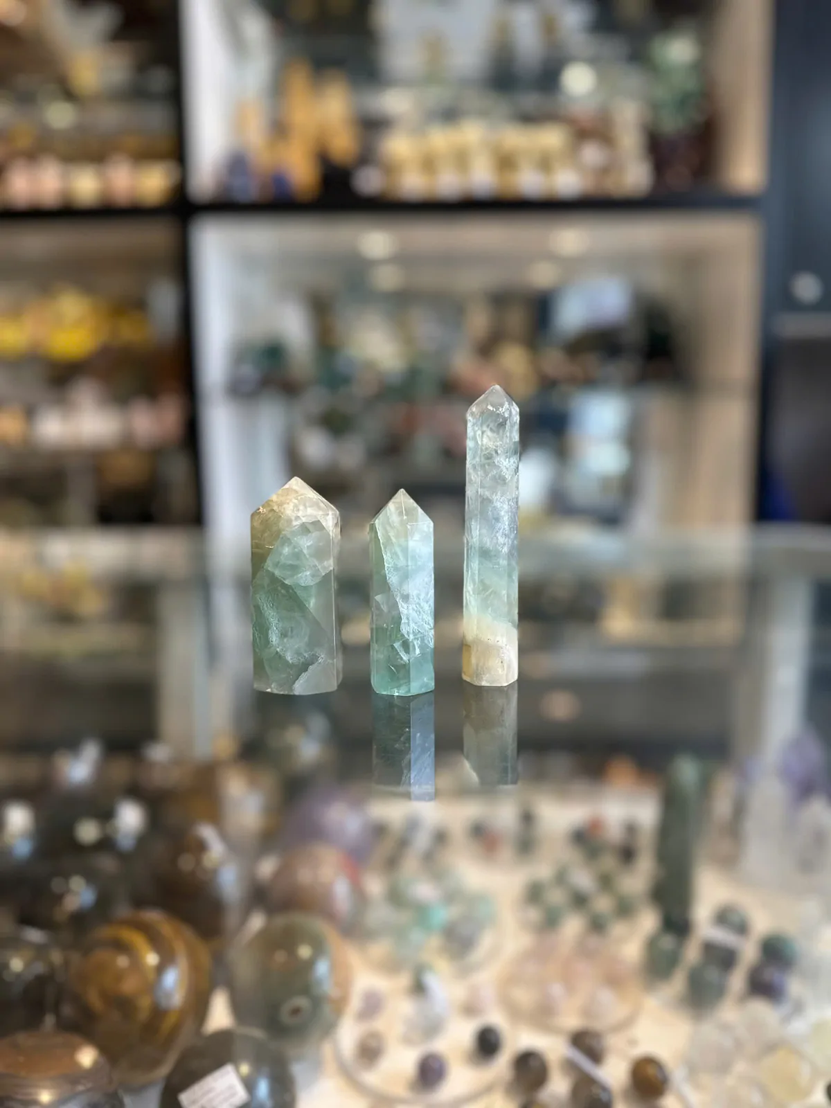 Trụ đá dạ quang xanh HM056-4-860