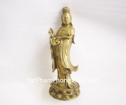 Quan âm đồng đứng nhỏ D136