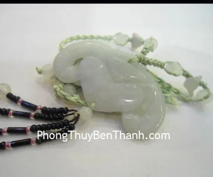 Dây chuyền kết sẵn dơi đá Miến Điện FS505