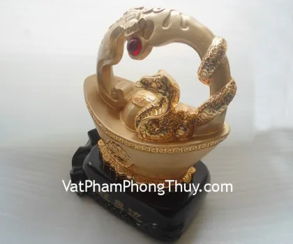 Rắn vàng kim trên đỉnh vàng- Phước tại bên cạnh (lớn) E101