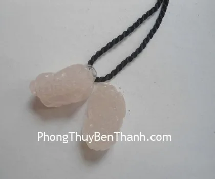 Tỳ hưu đeo cổ thạch anh hồng lưng tiền nhỏ S126