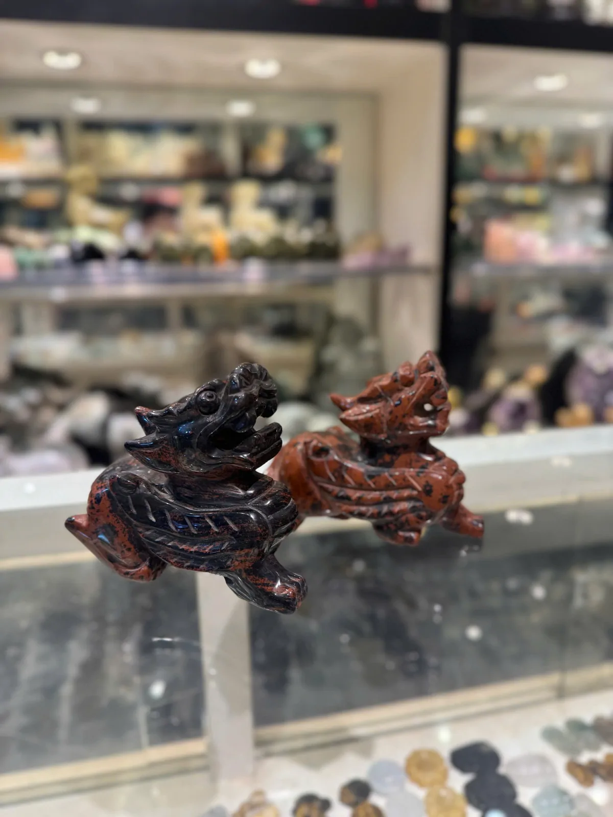 Tỳ hưu nham thạch 2 màu (đen,nâu) trung M077