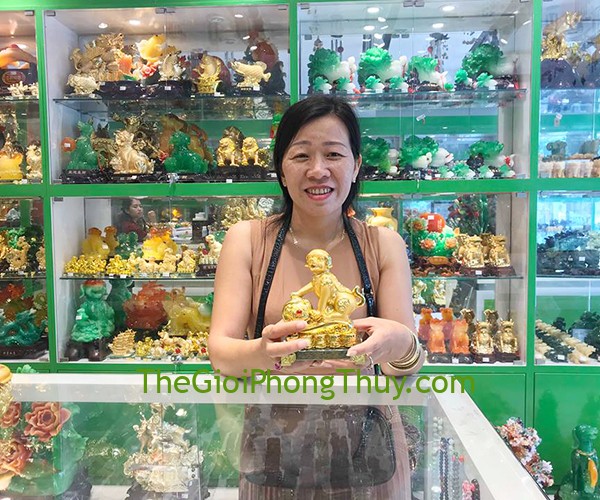 Chị Ngọc Anh - Khách mua Chó vàng dáng khỉ trên như ý đế thủy tinh - Vạn sự như ý FC032A