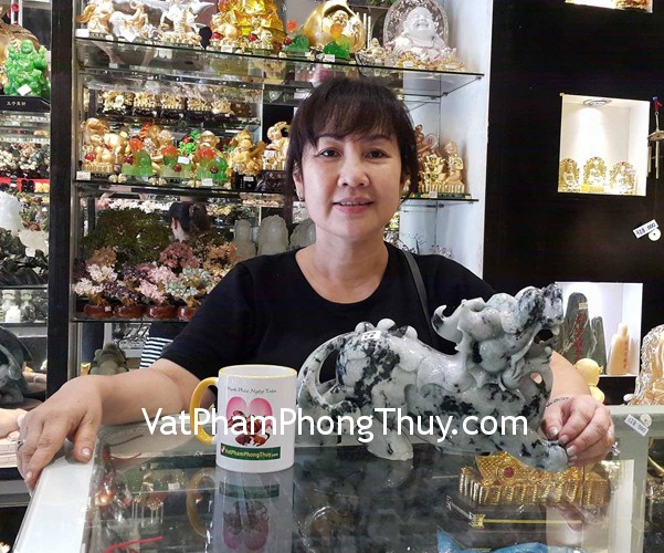Cô Hạnh - khách hàng mua tỳ hưu phỉ thúy ND115-2