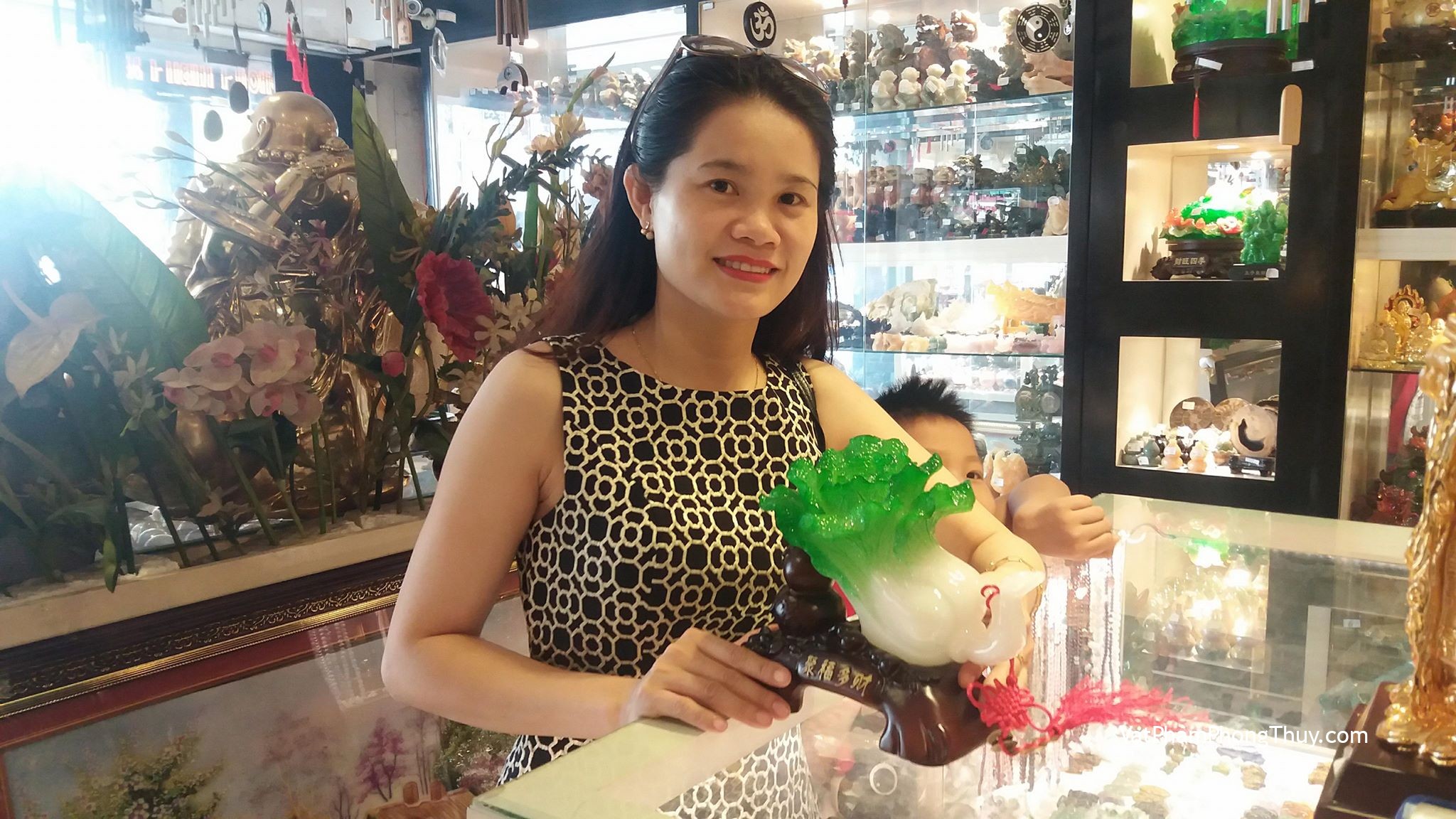 Chị Tuyên - khách hàng mua bắp cải trên hồ lô C166A
